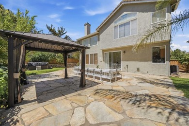 Welcome to this stunning 5-bedroom, 3.5-bathroom executive home - photo 49