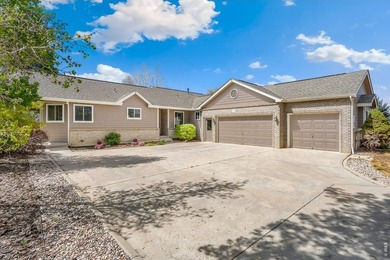 Rare opportunity to own this beautifully updated custom ranch on - photo 4