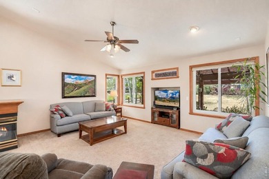 Rare opportunity to own this beautifully updated custom ranch on - photo 9