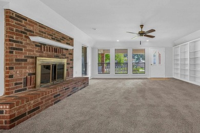 Freshly updated and move-in ready! This 3-bed, 2-bath home in - photo 4