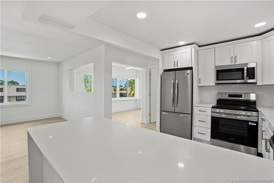 QUALITY, HIGH CALIBER, COMPLETELY RENOVATED w/ High Grade - photo 4