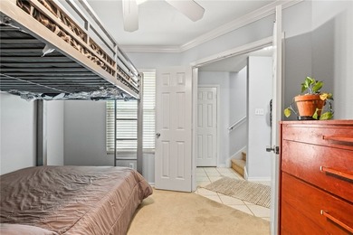 Tucked away at the end of a peaceful cul-de-sac, this 3-bedroom - photo 14