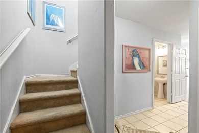 Tucked away at the end of a peaceful cul-de-sac, this 3-bedroom - photo 16