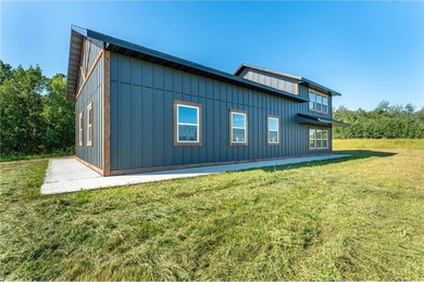 Discover your own private retreat on Third Silver Lake! This - photo 16