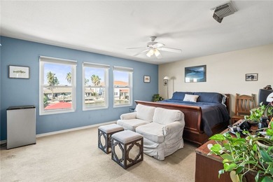 Tucked away at the end of a peaceful cul-de-sac, this 3-bedroom - photo 19