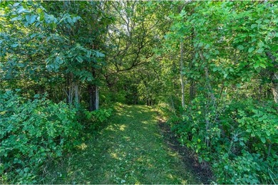 Discover your own private retreat on Third Silver Lake! This - photo 19