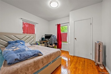 Great detached big house in the heart of Ditmars Park. Walking - photo 22
