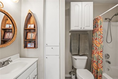 Tucked away at the end of a peaceful cul-de-sac, this 3-bedroom - photo 25