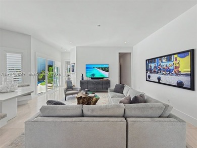 Beautifully renovated 4BR/5.5BA home with separate guest house - photo 28