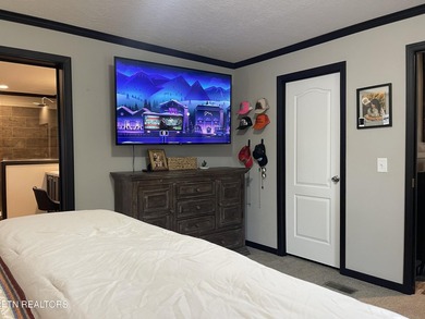 Back on market due to no fault of home or sellers! Beautiful - photo 29