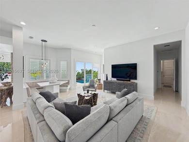 Beautifully renovated 4BR/5.5BA home with separate guest house - photo 29