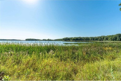 Discover your own private retreat on Third Silver Lake! This - photo 32