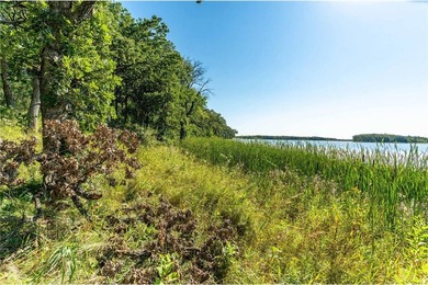 Discover your own private retreat on Third Silver Lake! This - photo 33