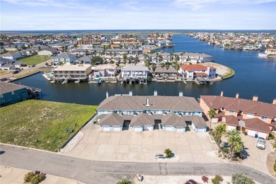 Tucked away at the end of a peaceful cul-de-sac, this 3-bedroom - photo 34