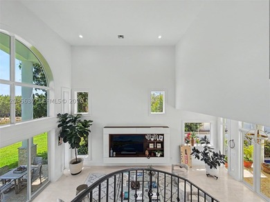 Beautifully renovated 4BR/5.5BA home with separate guest house - photo 38