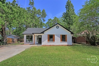 Price Improvement! Welcome to 2020 Cowan Ave, a stunningly - photo 4