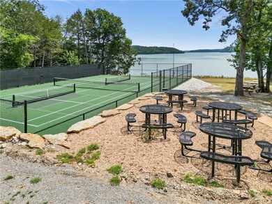 Two lake area lots in Lost Bridge Village with sloping terrain - photo 8