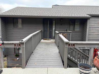 Level Entry, Fully furnished 2/2 with an awesome view and a boat - photo 10