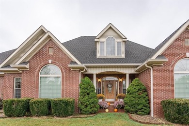 Welcome to this stunning 6-bedroom, 2-bath home offering over 5 - photo 2
