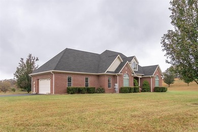 Welcome to this stunning 6-bedroom, 2-bath home offering over 5 - photo 4
