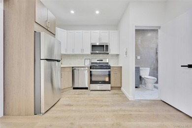 This Magnificent Legal 2 family home will give you the comfort - photo 4