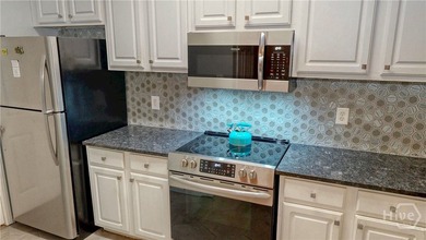 9102 Mercer Point offers a smart opportunity for anyone looking - photo 5