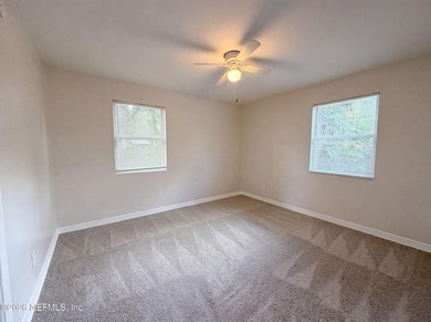 3740 Ballejo Ct W is a one-story Jacksonville home with a - photo 8