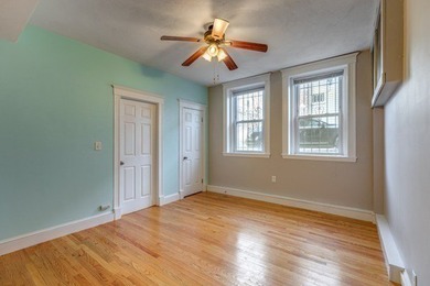 Fantastic opportunity to own a bright and well-maintained - photo 14