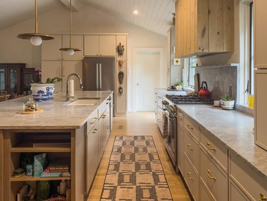 Located in the heart of The Groves--one of Mount Pleasant's most - photo 18