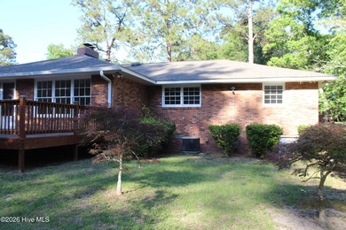 Located in Gem Lakes Subdivision This 3-bedroom, 2.5-bath home - photo 8