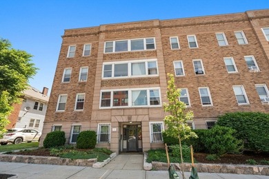 Fantastic opportunity to own a bright and well-maintained - photo 19