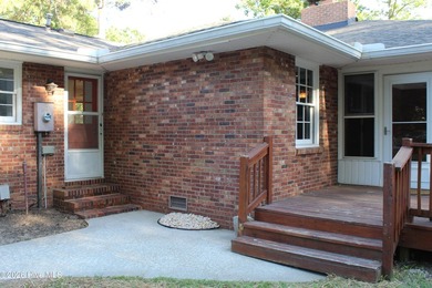 Located in Gem Lakes Subdivision This 3-bedroom, 2.5-bath home - photo 10