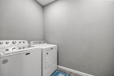 BEAUTIFUL 3 BEDROOM, 2 BATH HOME JUST REDUCED TO 280K....GREAT - photo 22