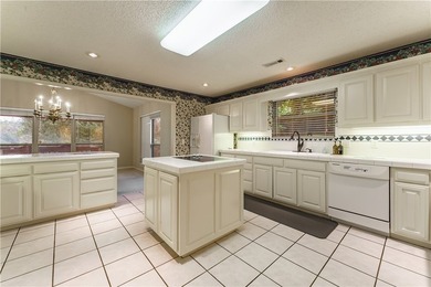 Live near the water in this spacious Bella Vista beauty! Welcome - photo 4