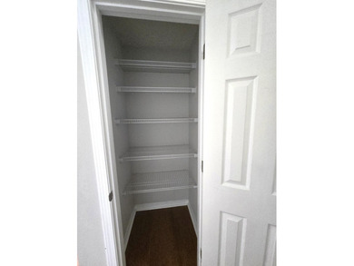 Affordable and move in ready! Charming 2-bedroom, 2-bath condo - photo 25