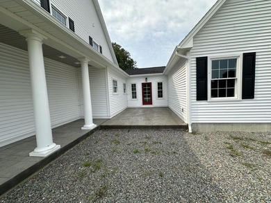 Discover exceptional living in single family home, beautifully - photo 6