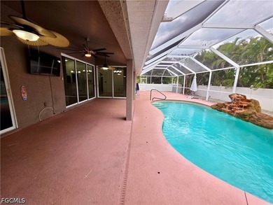 Welcome to this beautifully maintained 3-bedroom plus den - photo 33