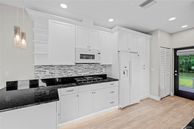 Welcome to Pinecrest Lakes! Situated on 1.1 acres, this unique - photo 45