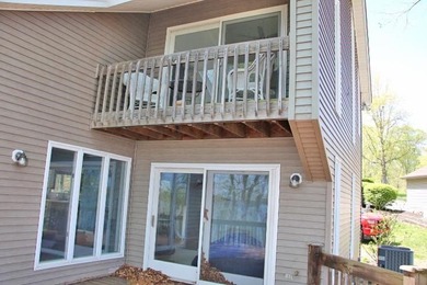 DOCK,LAKE FRONT & AMAZING YR ROUND LAKE VIEWS,* OK,4 BR/4 BA - photo 8