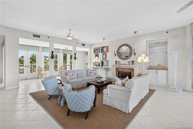 Enjoy oceanfront living in this sunny and bright three-bedroom - photo 9