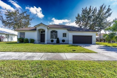 SELLER FINANCING OR LEASE OPTION AVAILABLE! Stunning Lakeview - photo 1