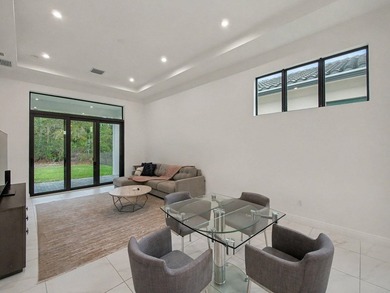 Nearly new and lightly lived in, this 3-bedroom + flex room - photo 11