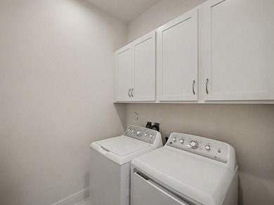 Nearly new and lightly lived in, this 3-bedroom + flex room - photo 21