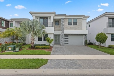 Lake Home For Sale in Boca Raton, Florida