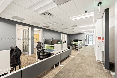 Incredibly rare opportunity to purchase a great commercial - photo 6