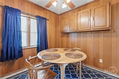 Located in the heart of Thunderbolt, 3324 Louis Street offers a - photo 10
