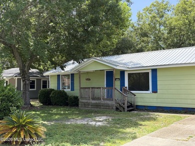 Investor Special with Great Potential! Calling all investors and - photo 1