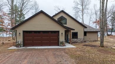 Middle McKenzie Lake Home For Sale in Spooner Wisconsin