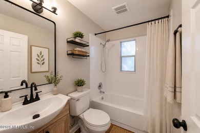 Beautiful block home in the heart of Mandarin! This well-built - photo 12