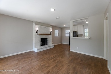 Beautiful block home in the heart of Mandarin! This well-built - photo 17